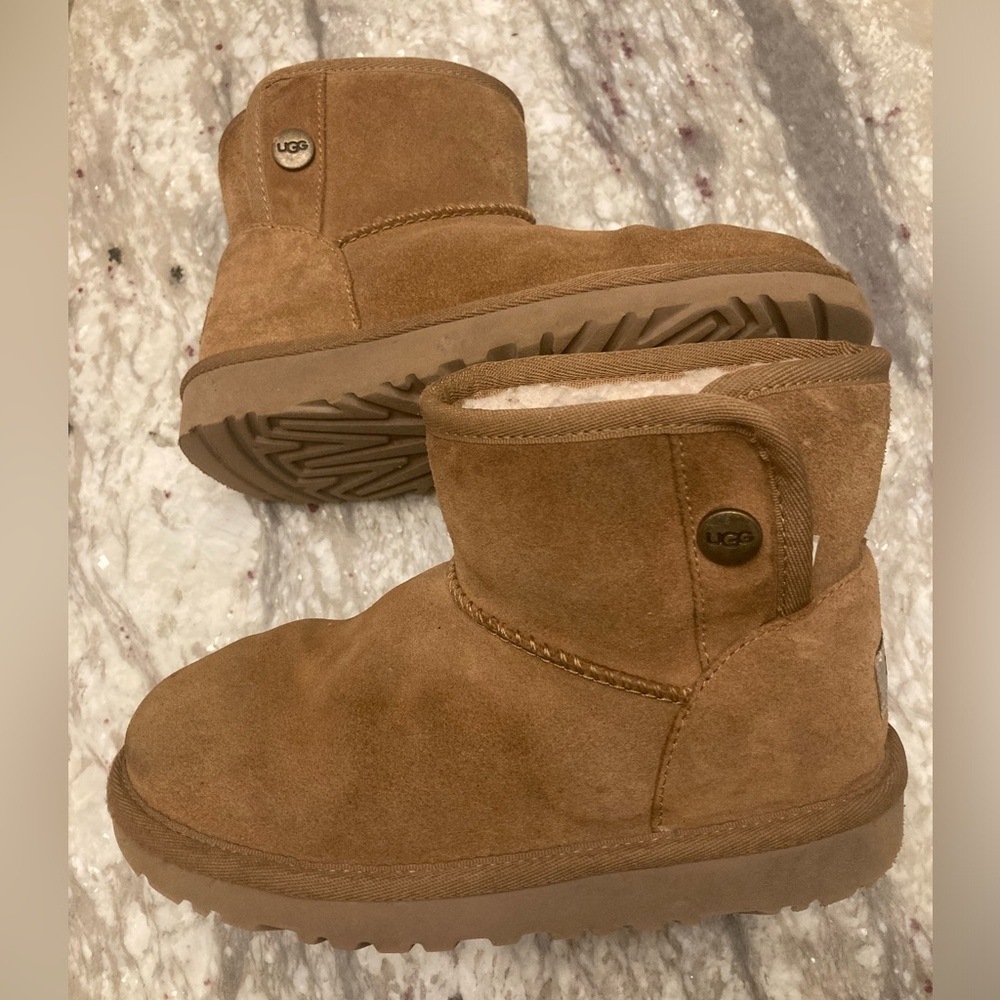 Ugg Jona Kids Boot Size 1